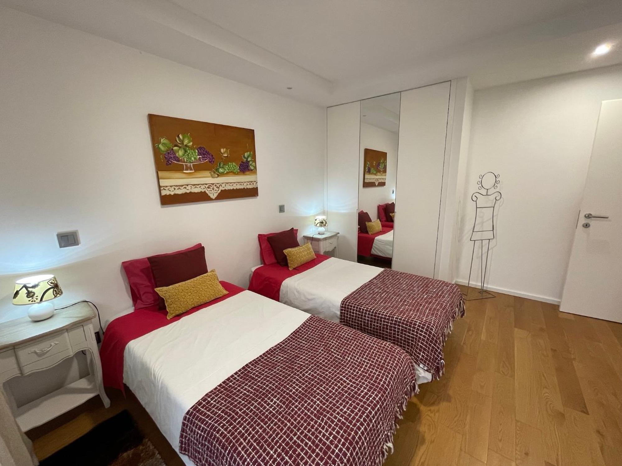 Carreira Residence ฟุงชาล ภายนอก รูปภาพ